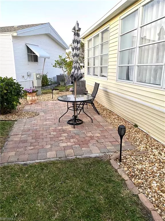 Estero, FL 33928,4710 Liberty LN W