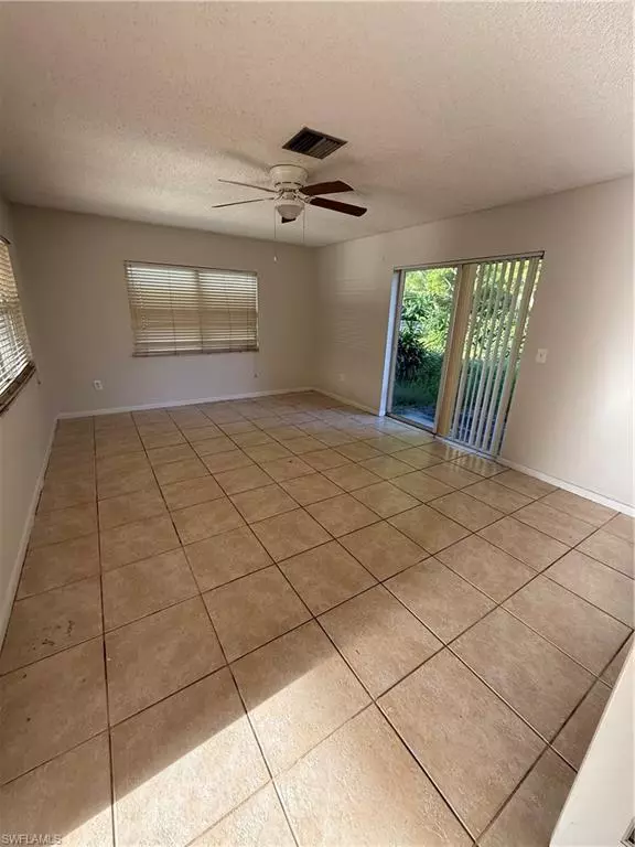 Fort Myers, FL 33919,5820 Algiers ST