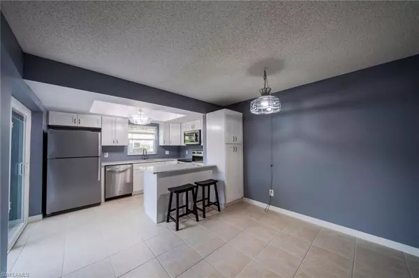 Fort Myers, FL 33908,17452 Silver Fox DR #D