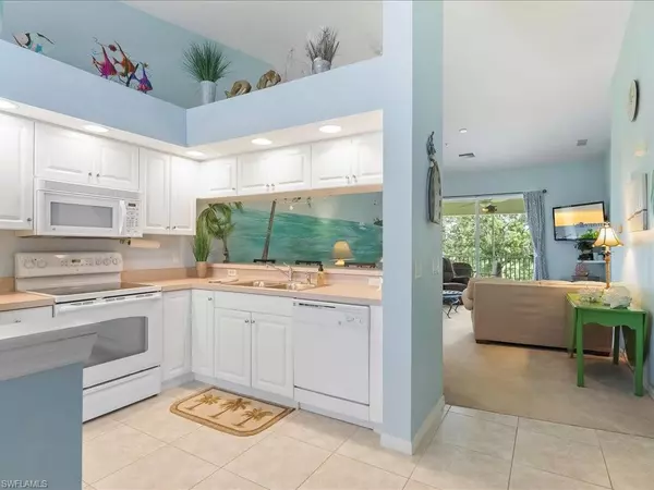 Naples, FL 34114,375 Stella Maris DR N #2806