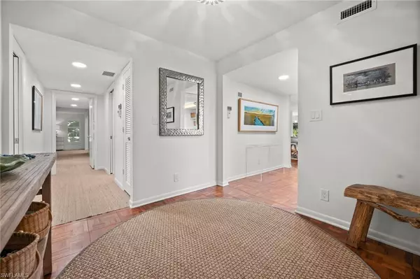 Naples, FL 34105,100 Tall Pine LN #1101