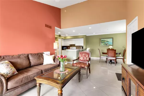 Naples, FL 34104,1195 Wildwood Lakes BLVD #202