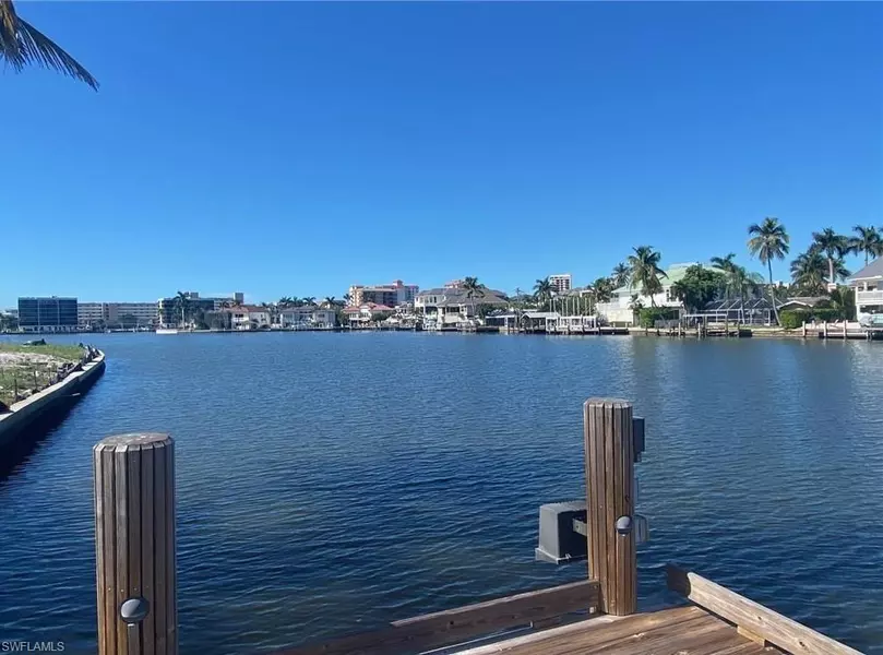 361 Seabee AVE, Naples, FL 34108