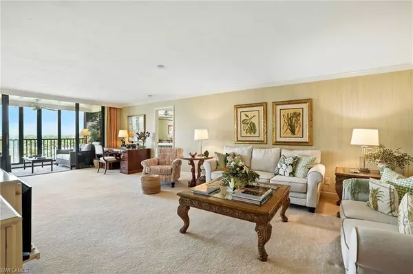 Naples, FL 34103,2400 Gulf Shore BLVD N #804