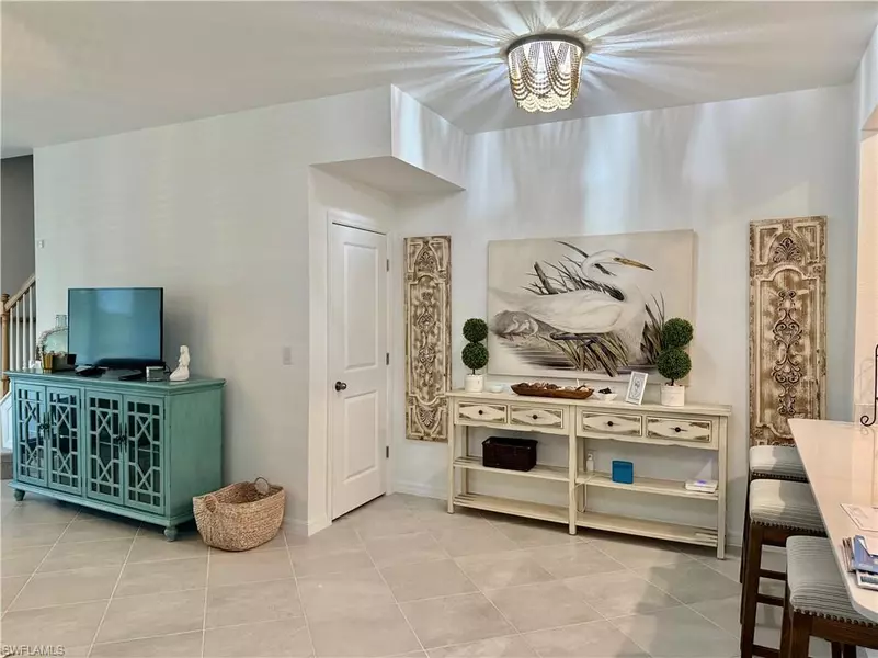 2837 Citrus ST, Naples, FL 34120