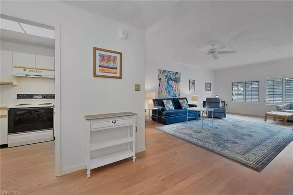 Naples, FL 34110,201 Arbor Lake DR #2-205