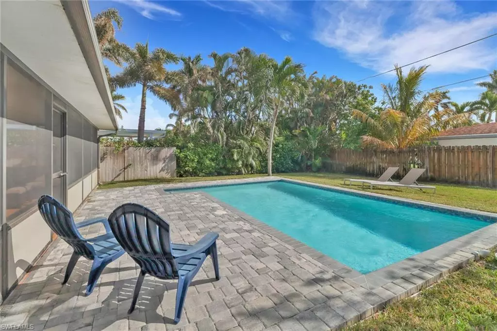 Naples, FL 34108,754 95th AVE N