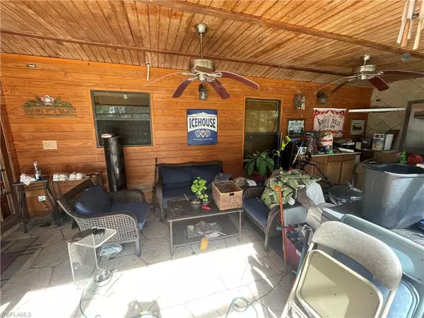 Naples, FL 34117,461 18th ST SE