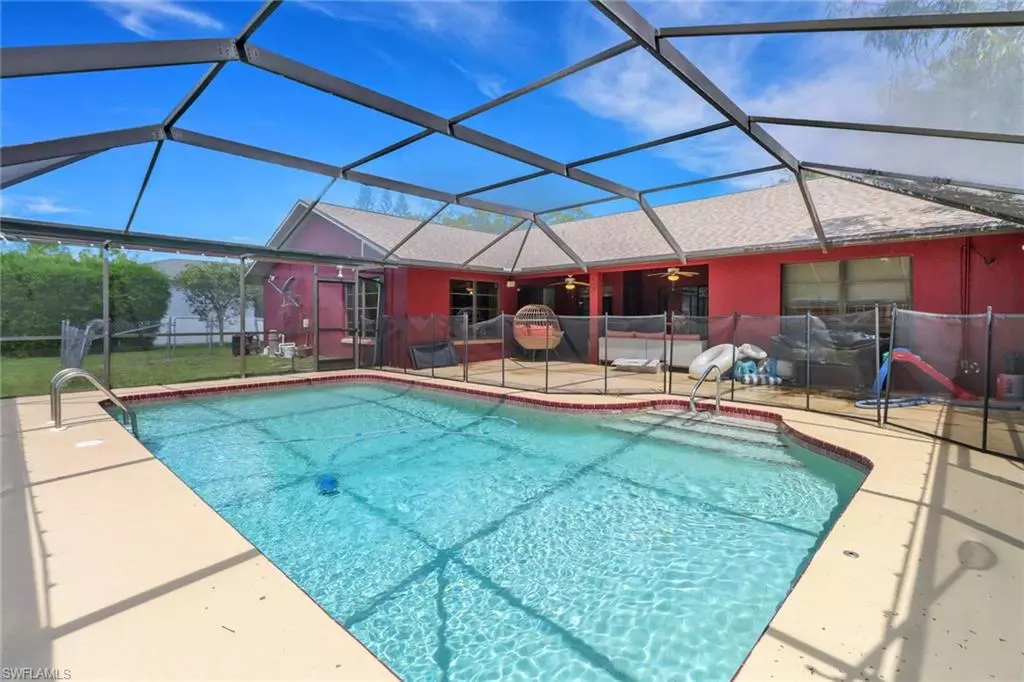 Fort Myers, FL 33967,9414 Pineapple RD