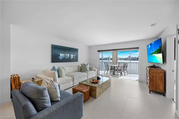 Naples, FL 34108,9486 Gulf Shore DR #A101