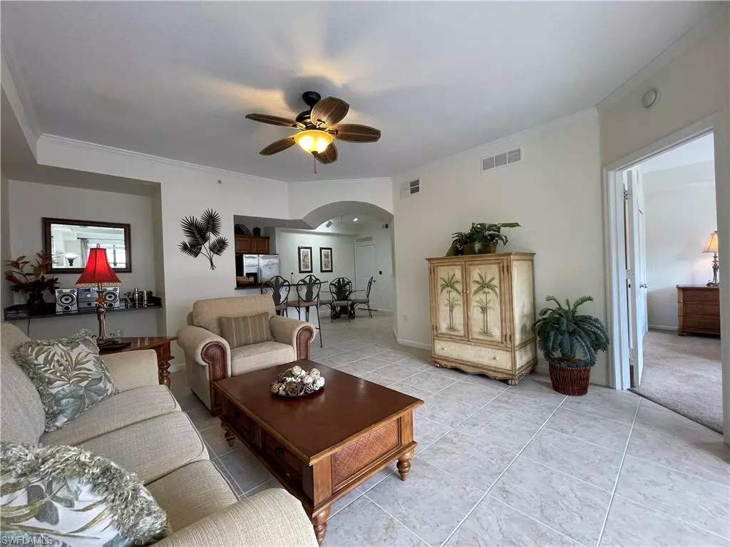 Naples, FL 34105,12935 Violino LN #205