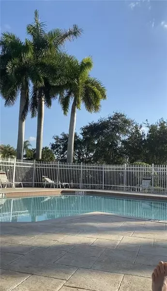 768 Hampton CIR #188, Naples, FL 34105