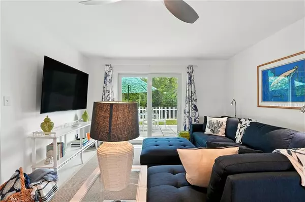 Naples, FL 34102,578 14th ST N