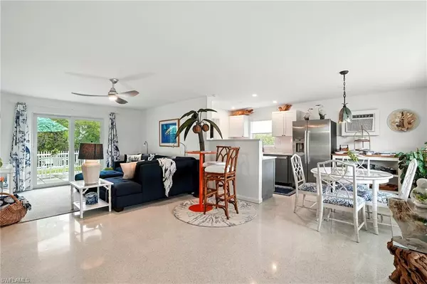 Naples, FL 34102,578 14th ST N