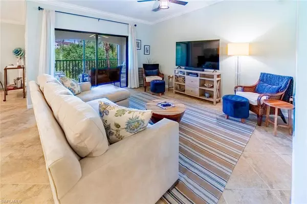 9828 Venezia CIR #1124, Naples, FL 34113