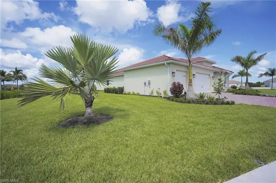 18698 Royal Hammock BLVD, Naples, FL 34114