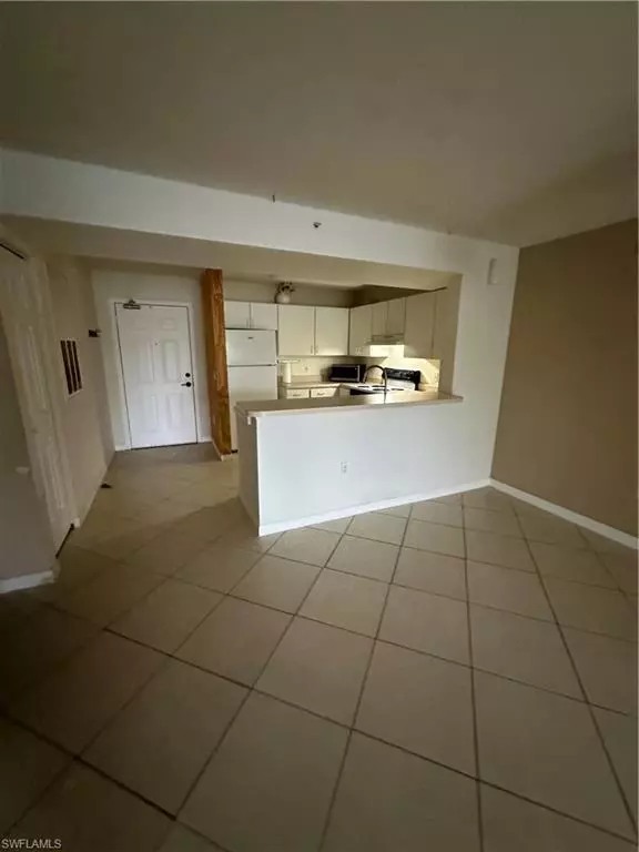 Naples, FL 34119,8234 Key Royal CIR #513