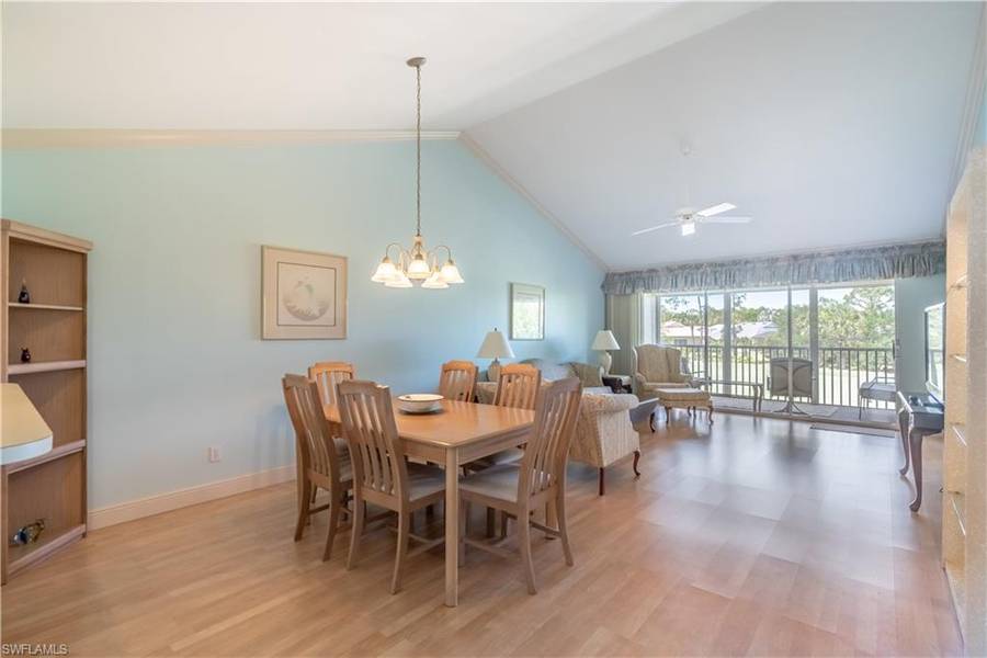 725 Saratoga CIR #A204, Naples, FL 34104