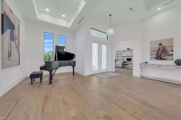 Naples, FL 34114,18018 Greenwood DR