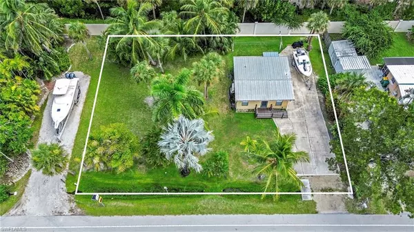 Naples, FL 34112,Address not disclosed