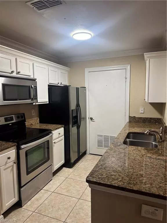 Naples, FL 34119,14885 Pleasant Bay LN #4104