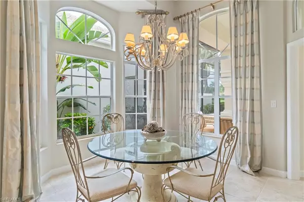 Naples, FL 34110,15279 Devon Green LN