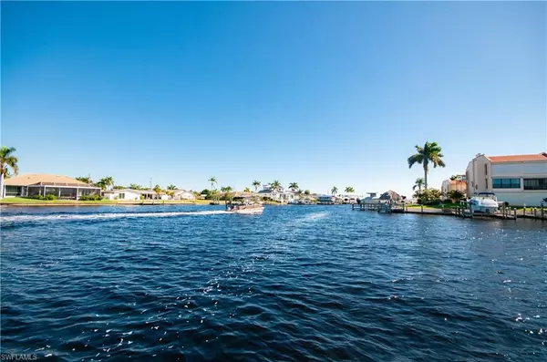1929 SE 40th TER #2, Cape Coral, FL 33904