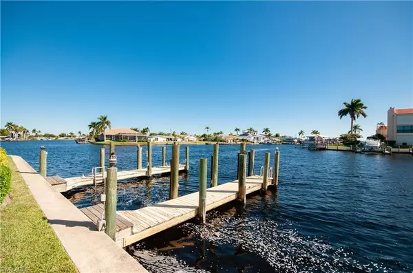 Cape Coral, FL 33904,1929 SE 40th TER #2