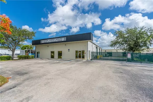 Naples, FL 34104,4491 Mercantile AVE