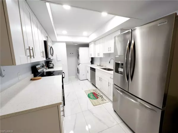 Naples, FL 34112,3615 Boca Ciega DR #212
