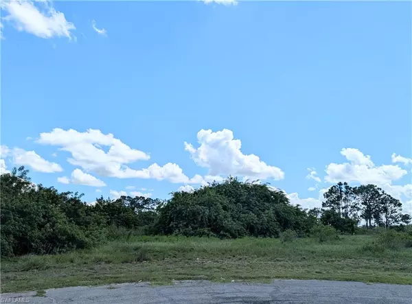 9012 S Casa CT, Labelle, FL 33935