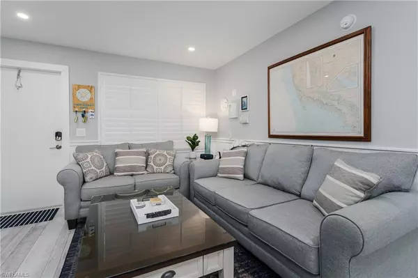 Naples, FL 34102,1295 Gulf Shore BLVD S #128