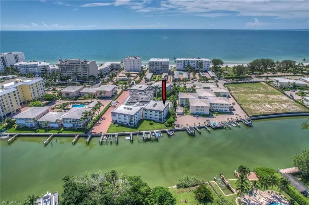 Naples, FL 34102,1930 Gulf Shore BLVD N #D101