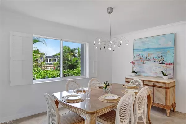 Naples, FL 34102,1930 Gulf Shore BLVD N #D101