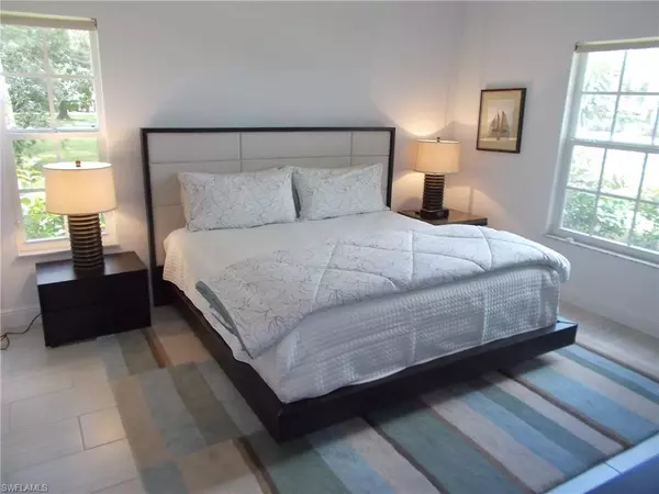 Naples, FL 34108,847 Tanbark DR #101