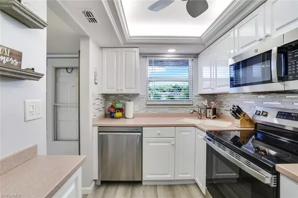 Naples, FL 34105,200 Forest Lakes BLVD #204