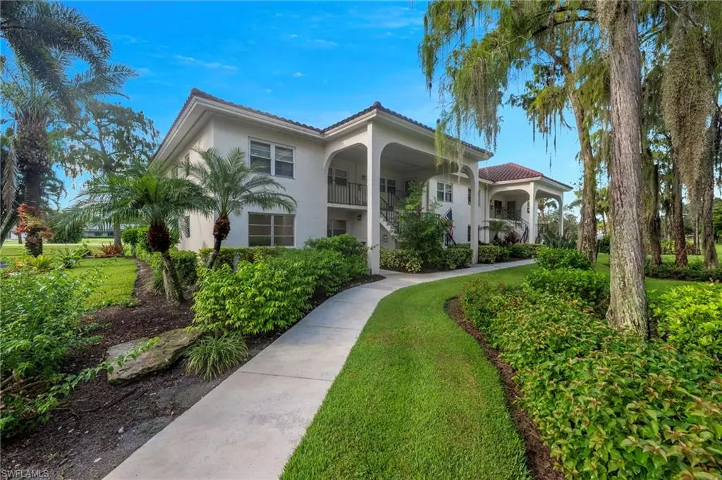 Naples, FL 34105,1055 Forest Lakes DR #D114