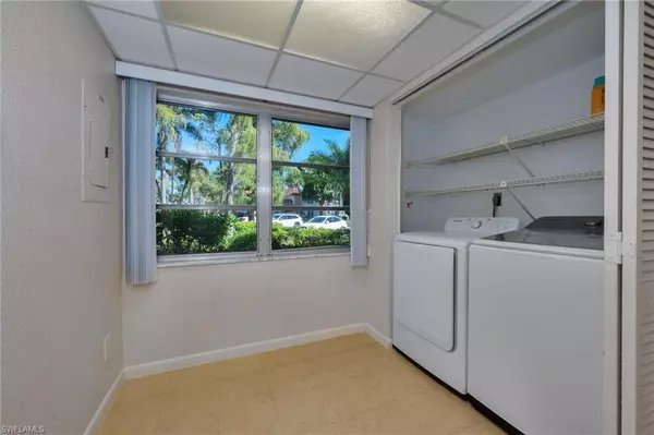 Naples, FL 34105,1055 Forest Lakes DR #D114
