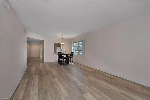 Naples, FL 34105,1055 Forest Lakes DR #D114