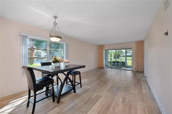 Naples, FL 34105,1055 Forest Lakes DR #D114
