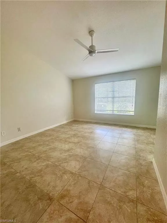 Naples, FL 34110,351 Emerald Bay CIR #R7