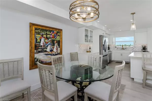 Naples, FL 34103,3450 Gulf Shore BLVD N #508
