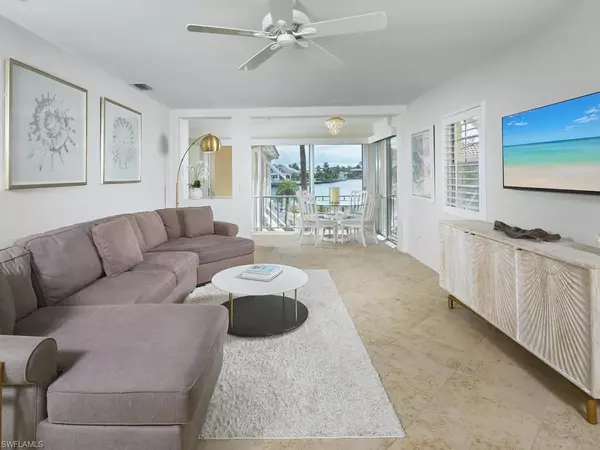 Naples, FL 34103,3070 GulfShore BLVD N #A209