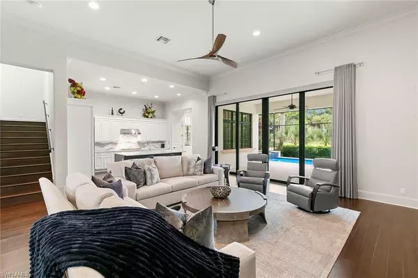 Naples, FL 34109,2896 Tiburon BLVD E