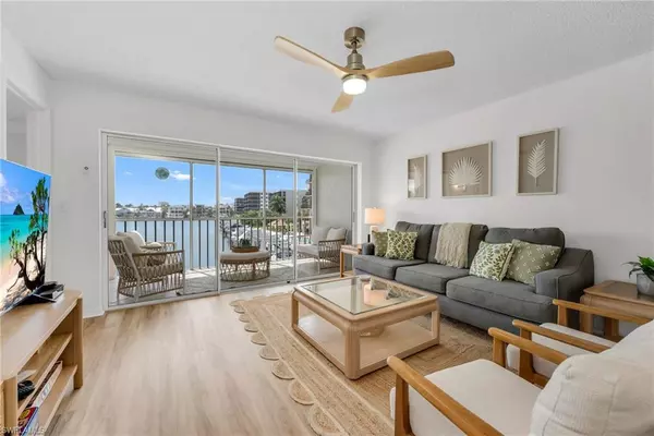 Naples, FL 34108,10682 Gulf Shore DR #205