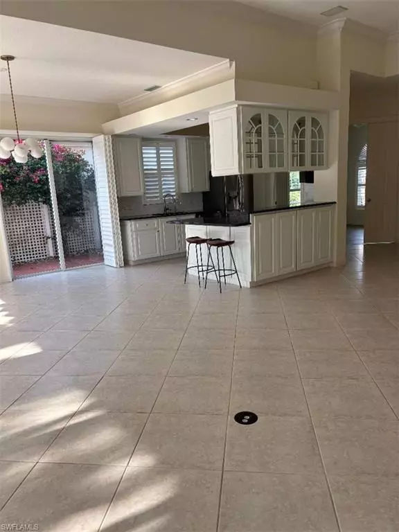 Naples, FL 34109,4317 Montalvo CT