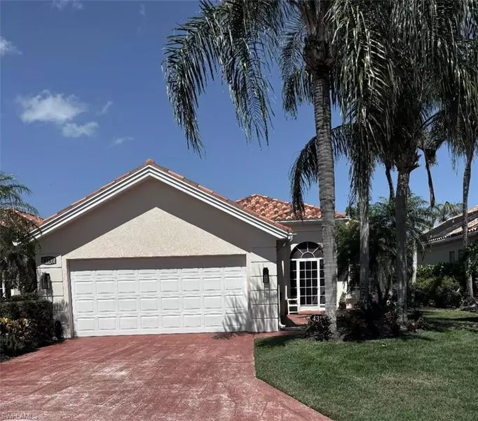 4317 Montalvo CT, Naples, FL 34109