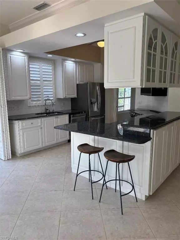 Naples, FL 34109,4317 Montalvo CT