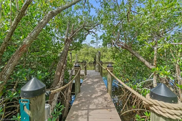 Estero, FL 33928,4381 Broadway AVE W