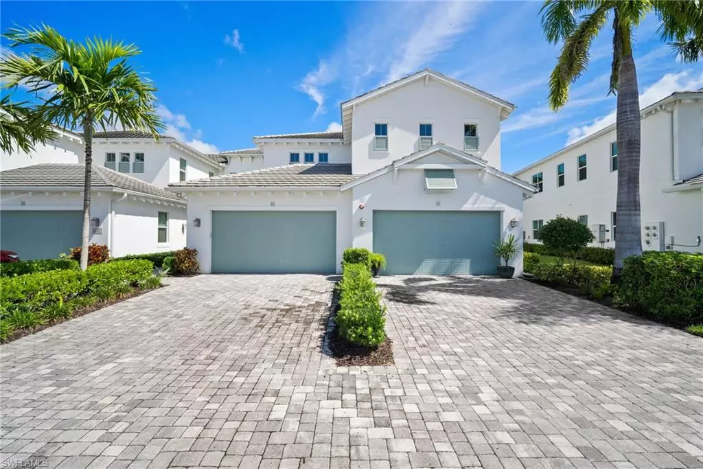 Naples, FL 34114,8936 Saint Lucia DR #202